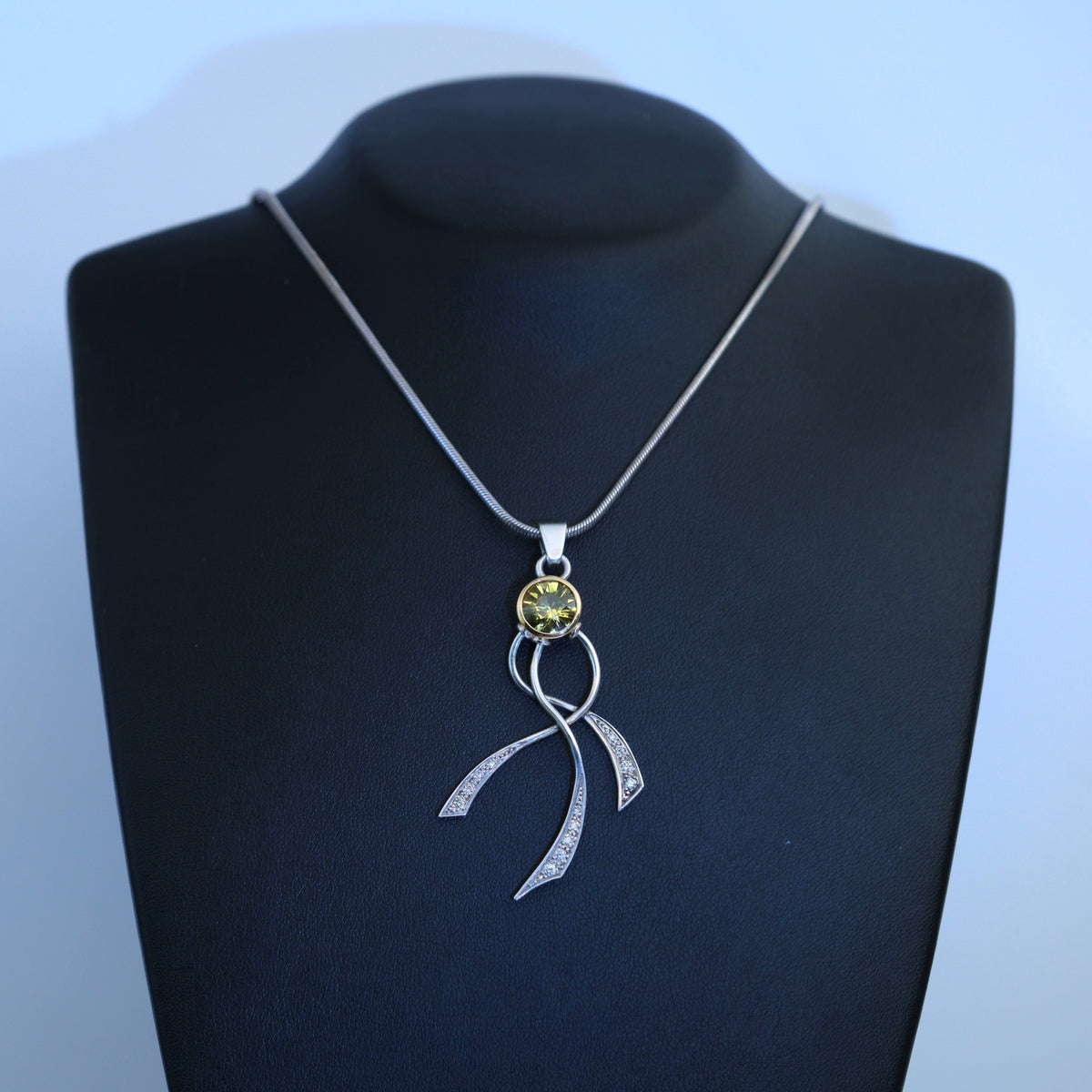 Dancing Sprite – handmade gold & silver pendant by Matthew Street Jewellery, view 3